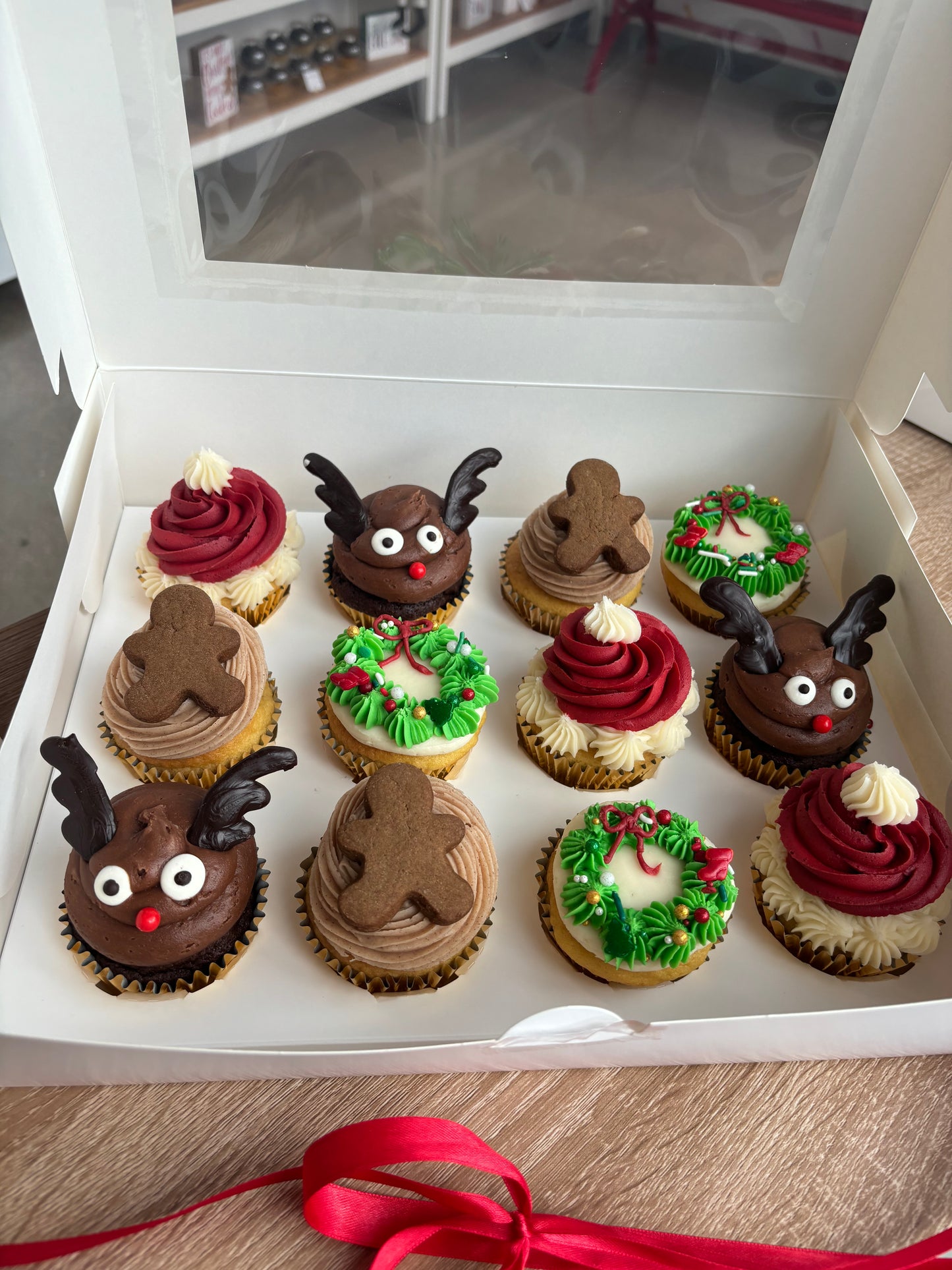 Christmas Cupcakes - Box of 12